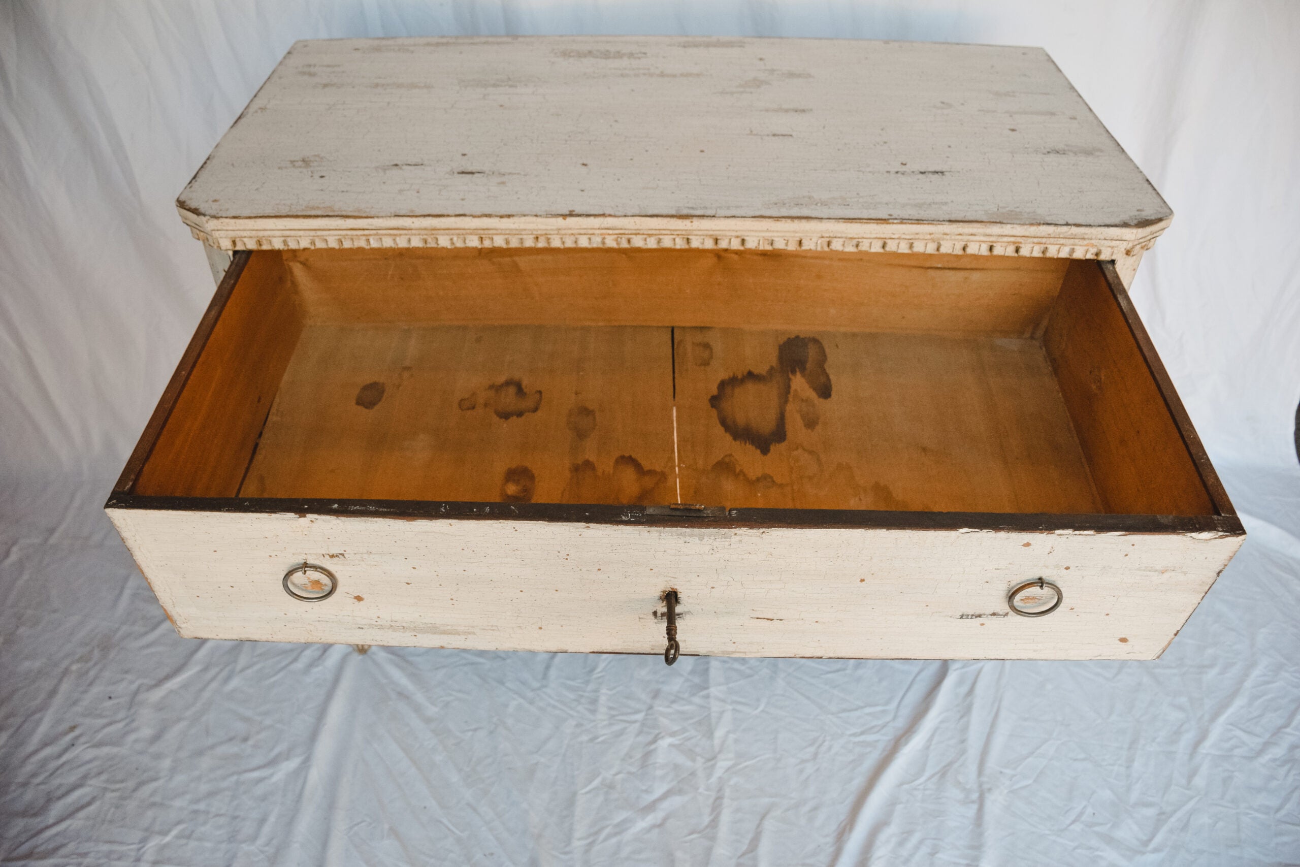 19th Century Swedish Chest of Drawers Style in Gustavian