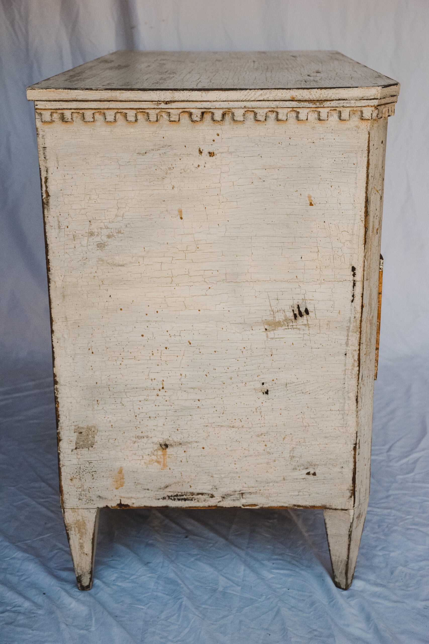 19th Century Swedish Chest of Drawers Style in Gustavian