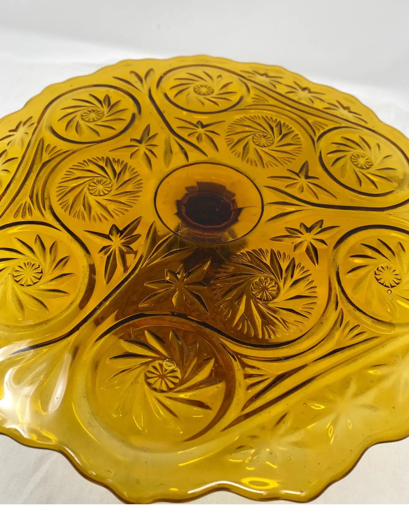 Amber Glass Patisserie Stand